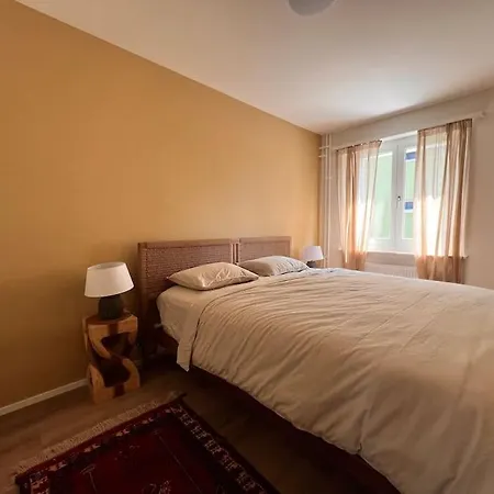 Central With Luxury Style & Netflix!