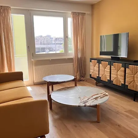 Central With Luxury Style & Netflix! * 취리히
